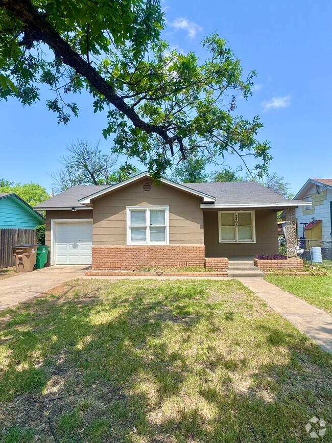 Building Photo - Coming Soon! Cozy 2-Bedroom Home w/ Fenced...