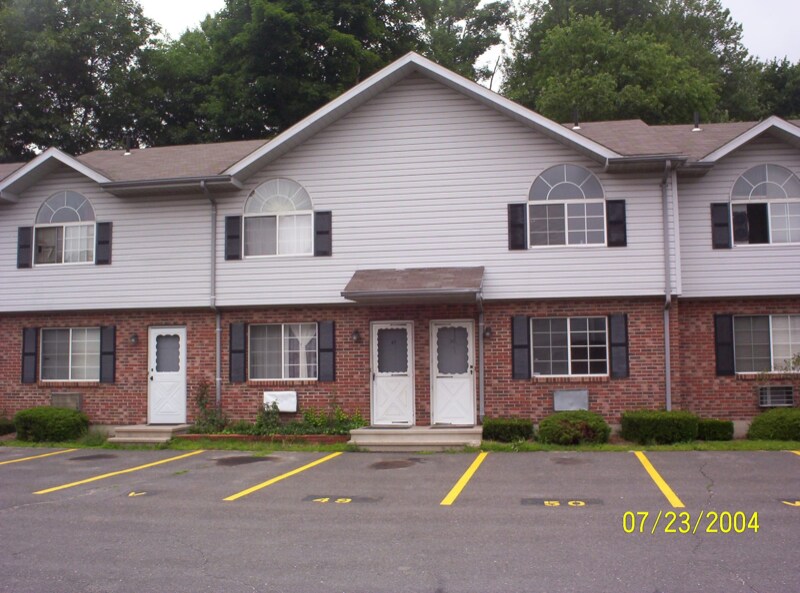 975 Meriden Rd Condo Unit 41 Condo for Rent in Waterbury, CT