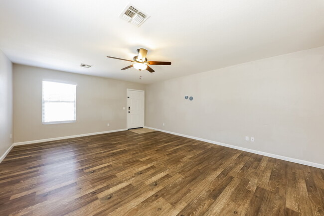 Photo - 11535 W Windrose Ave