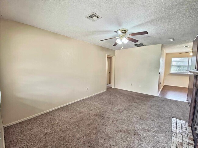 Photo - 13917 N Everest Ave