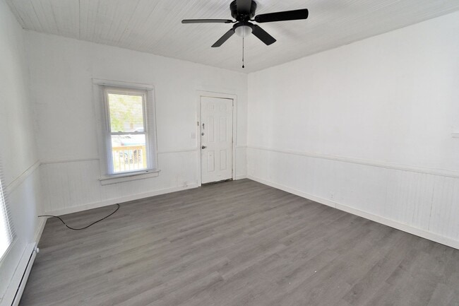 Photo - 829 Gay St