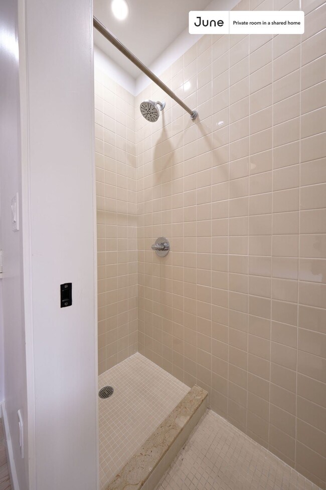 Photo - Room in Shared 4 bed/4 bath home Unit C