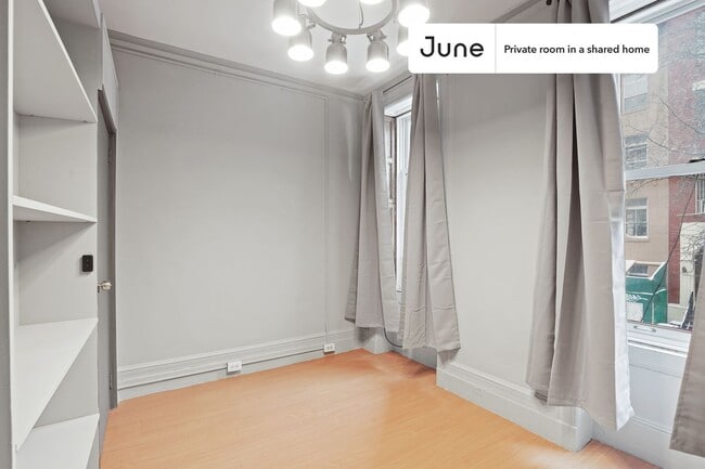 Photo - Room in Shared 4 bed/1 bath home Unit 2C