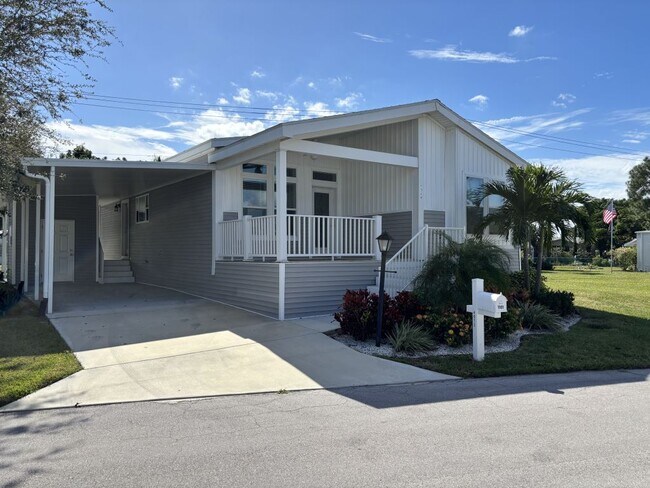 Photo - 4126 74th Pl N