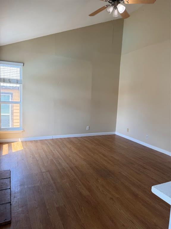Photo - 1000 W 26th St Unidad 212