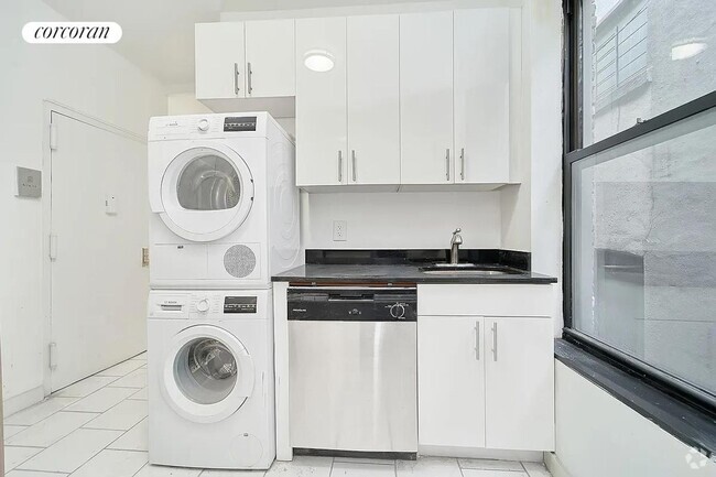 Building Photo - 1838 7th Ave Rental