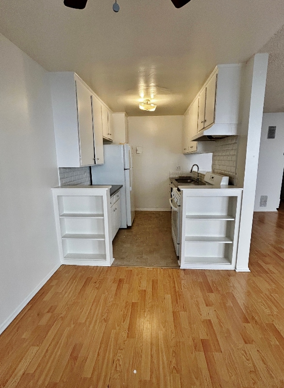 Photo - 1538 Detroit St Unit 8