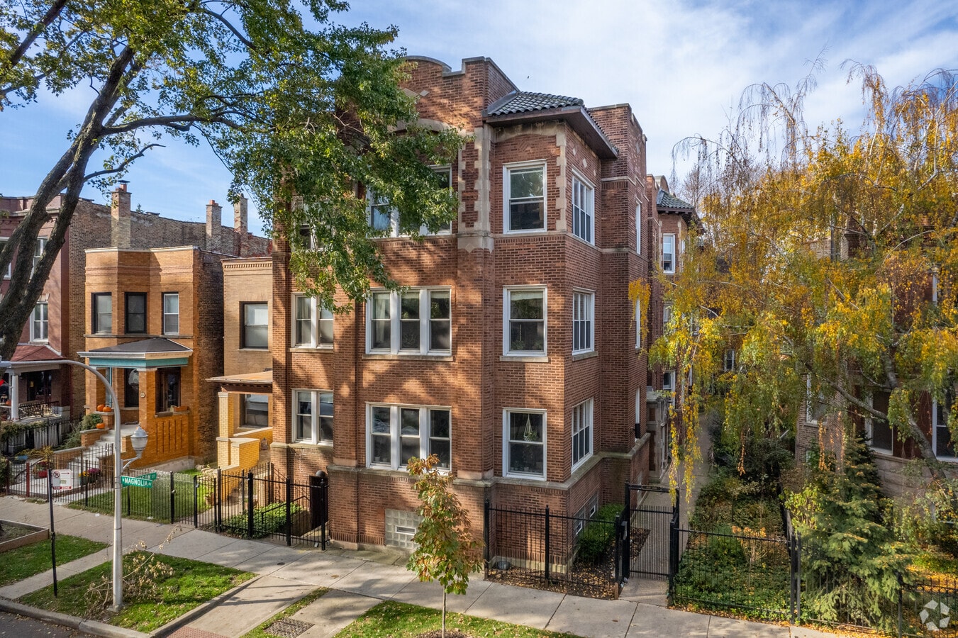 Photo - Magnolia Court
