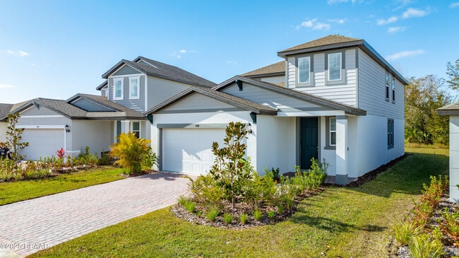 Photo - 284 Links Ter Blvd