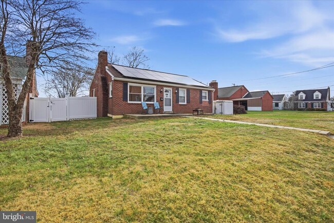 Photo - 1058 St Joseph St