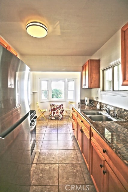 Photo - 325 Pasadena Ave