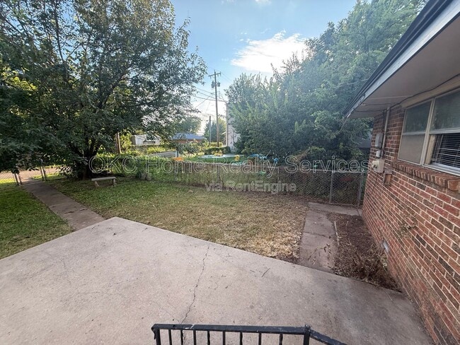 Photo - 118 SW 1st St