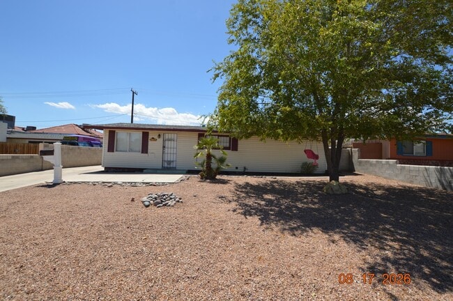 5617 Evergreen Ave