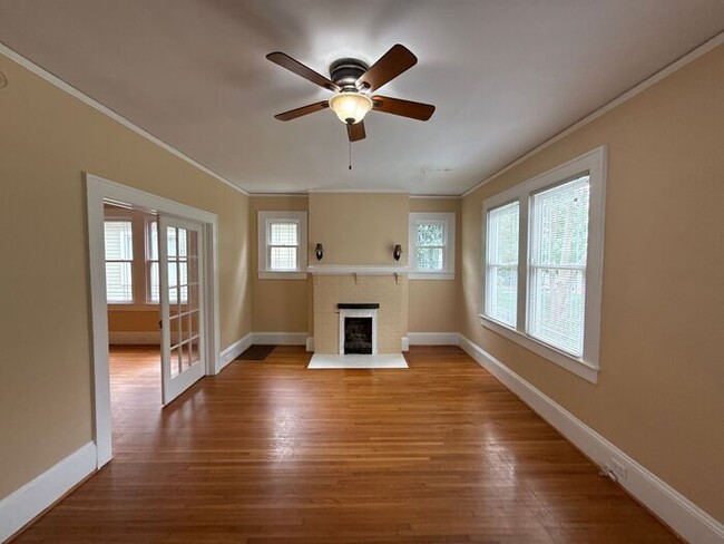 Photo - Elizabeth - T.R. Lawing Realty, Inc