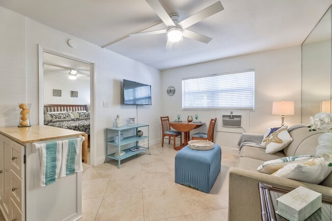 Photo - 3230 NE 13th St Unidad 103