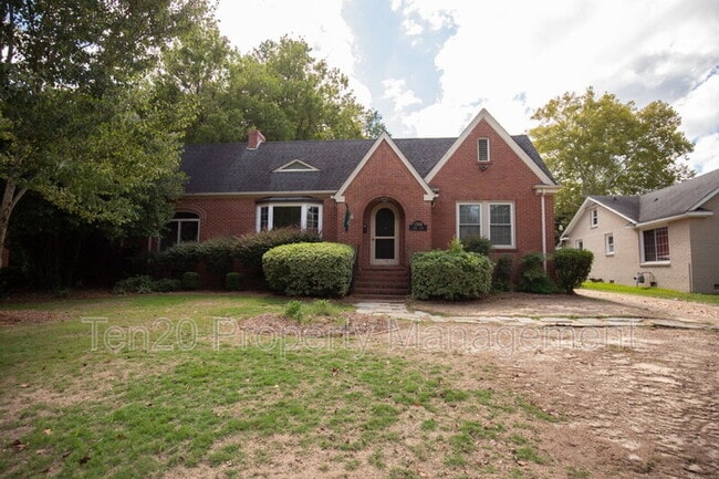 Building Photo - 1708 Slade Dr