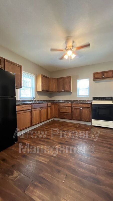 Photo - 2508 Dudley St