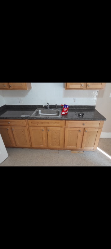 Photo - 920 Chicopee St Unidad 21