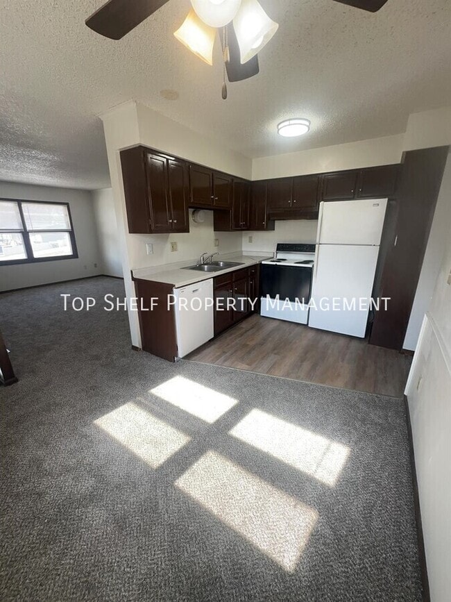 Photo - 2017 64th St