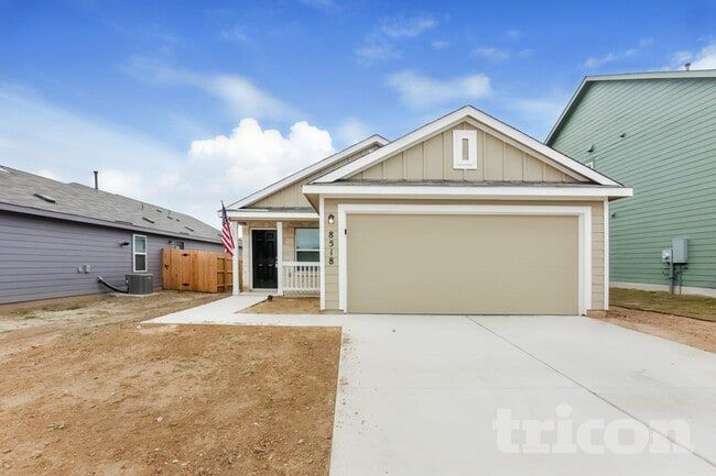 Photo - 8518 Amistad Cove