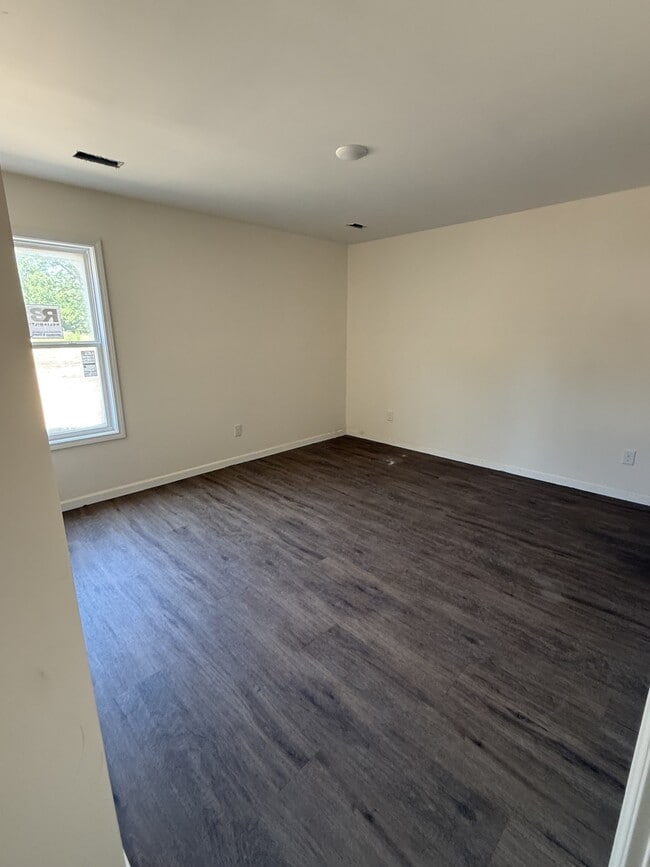 Photo - 534 Jessamine St