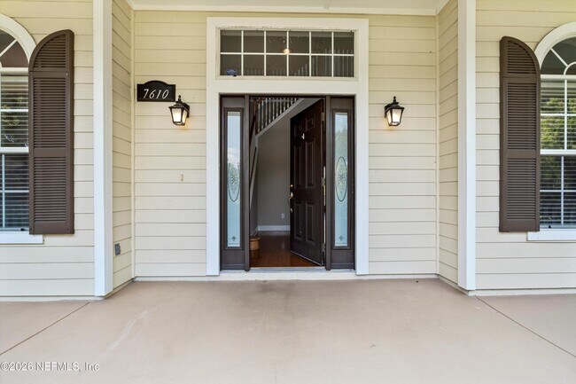 Photo - 7610 Sentry Oak Cir E