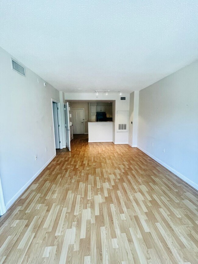 Photo - Fabulous location, Amazing 1BR condo with views