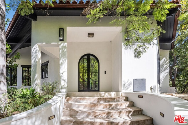 Photo - 7651 Willow Glen Rd