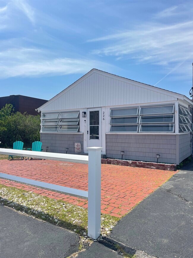 226 Ocean Blvd