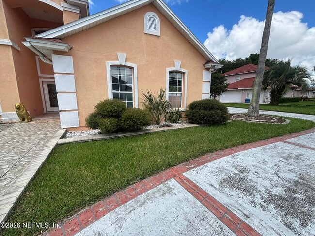 4314 Boat Club Dr