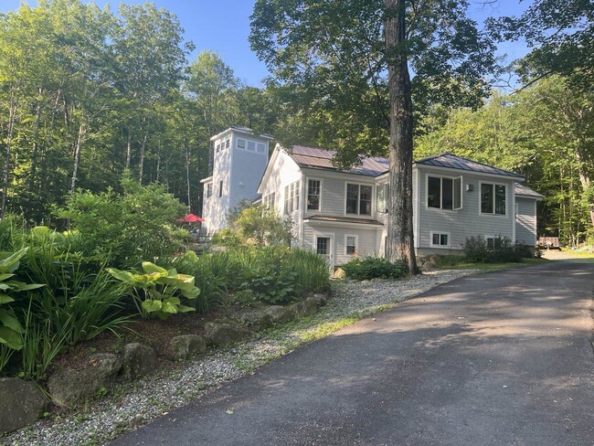 Photo - 586 Bunker Rd