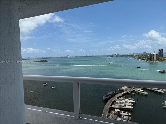 Photo - 1717 N Bayshore Dr Unit A-1734