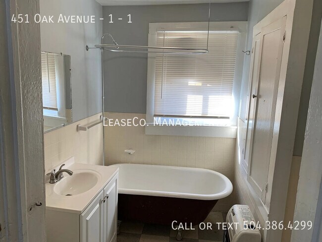 Photo - 451 Oak Ave