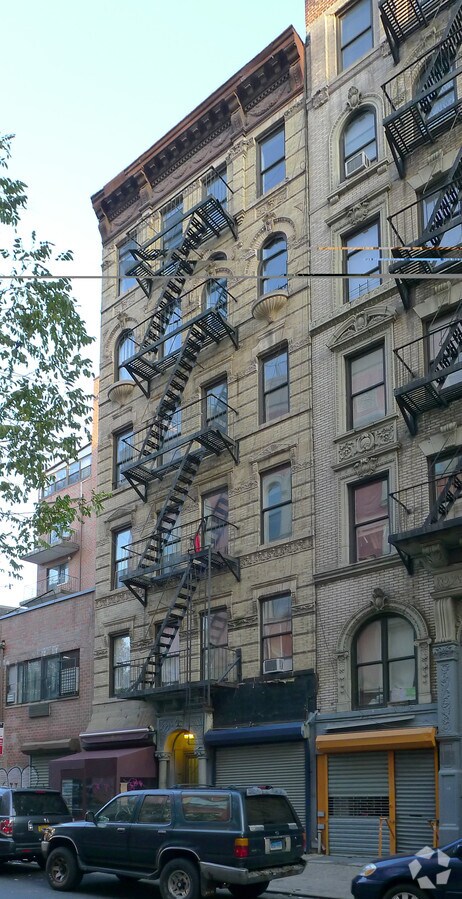 40 Rivington St - 40 Rivington St