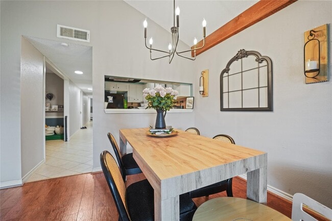 Photo - 1314 Town Cir Unit 1