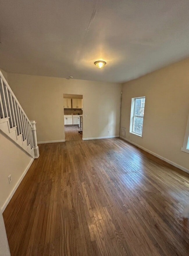 3227 Smart Ave