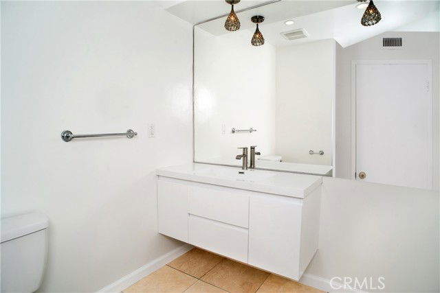 Photo - 16851 Germain St