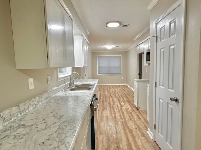 Photo - 3756 Vanderwood Dr