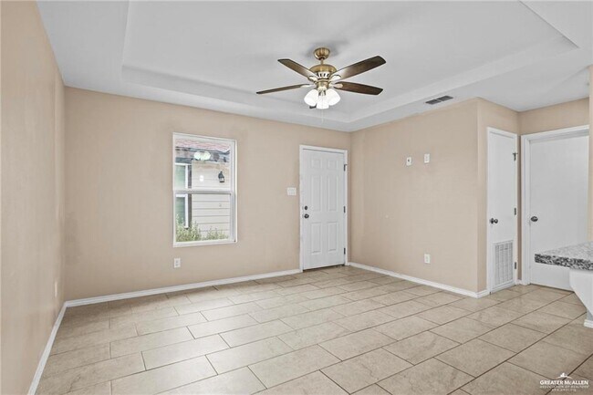 Photo - 16 E St Unidad 4