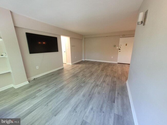 Photo - 5315 Connecticut Ave NW Unit 502