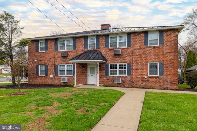 Building Photo - 429 Edgemont Ave