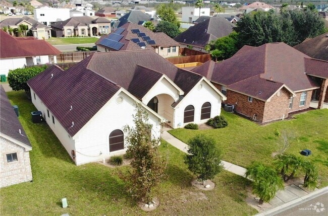 Building Photo - 703 Delta Dr Rental