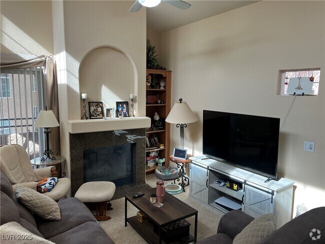 Building Photo - 9325 W Desert Inn Rd Unit 226 Rental