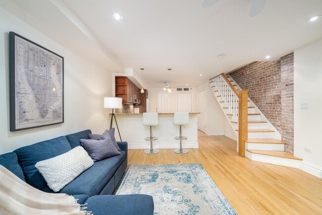 Building Photo - 1204 Bloomfield St Unit G-G Rental