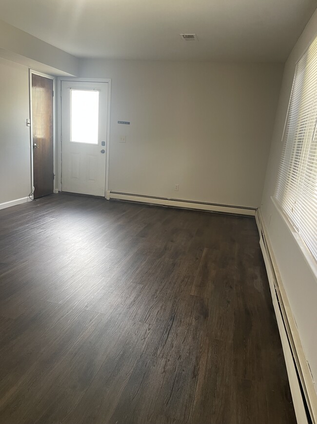 Photo - 694 Maguire Ave Unidad RossvilleStatenIsland