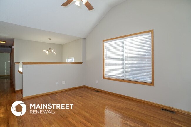 Photo - 1222 SW Windcrest Ct