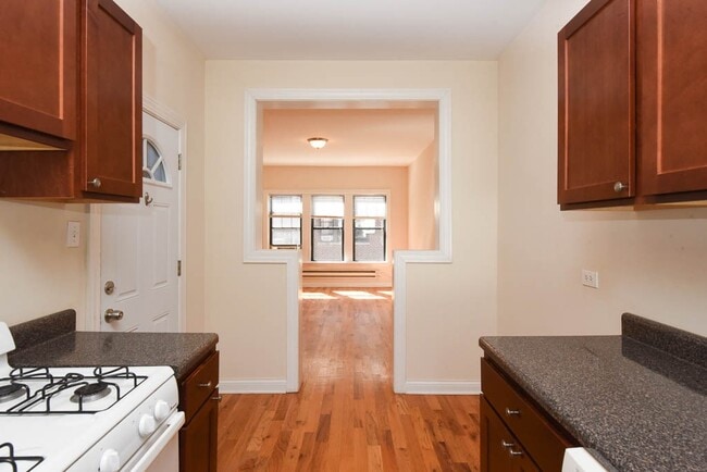 Photo - 1324 Oak Ave Unit C3