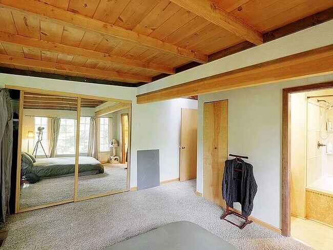 Photo - Cozy Mountain Hideaway