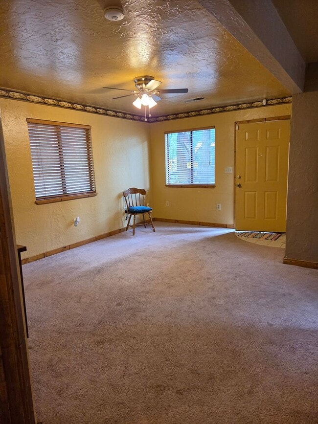 Photo - Cute Three Bedroom, 1 Bath home near Midtown
