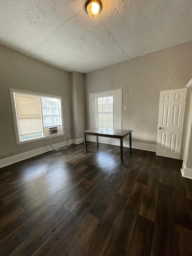 Photo - Great 4/2 property with recent updates!